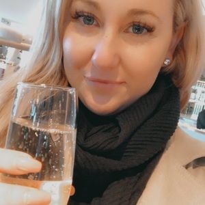 Meet your Posher, Rebekka